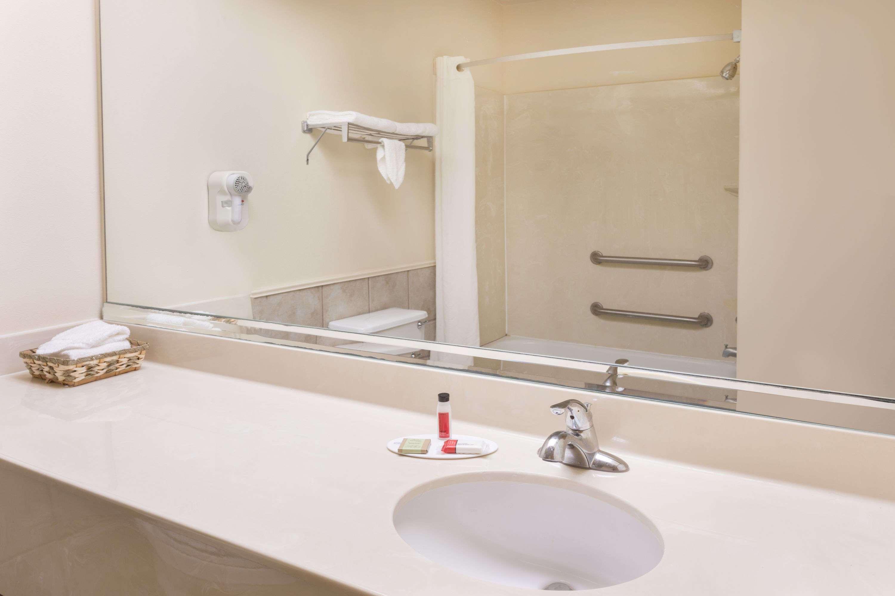 Motel Super 8 By Wyndham Duson Lafayette West Area Esterno foto